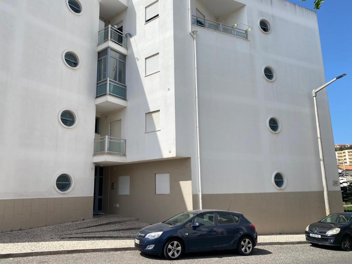 Superbe Appartement Proche De La Plage ナザレ エクステリア 写真